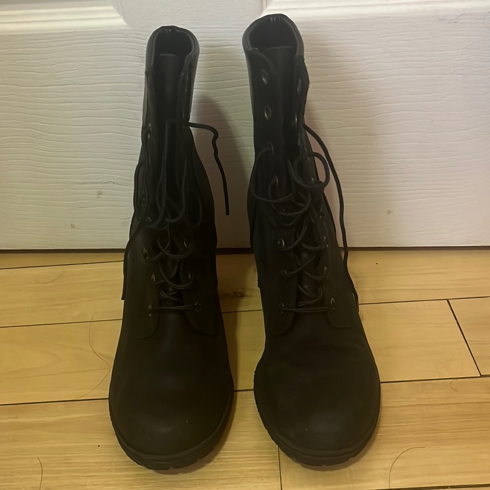 3 inch heeled, suede, lace up booties. Good condition